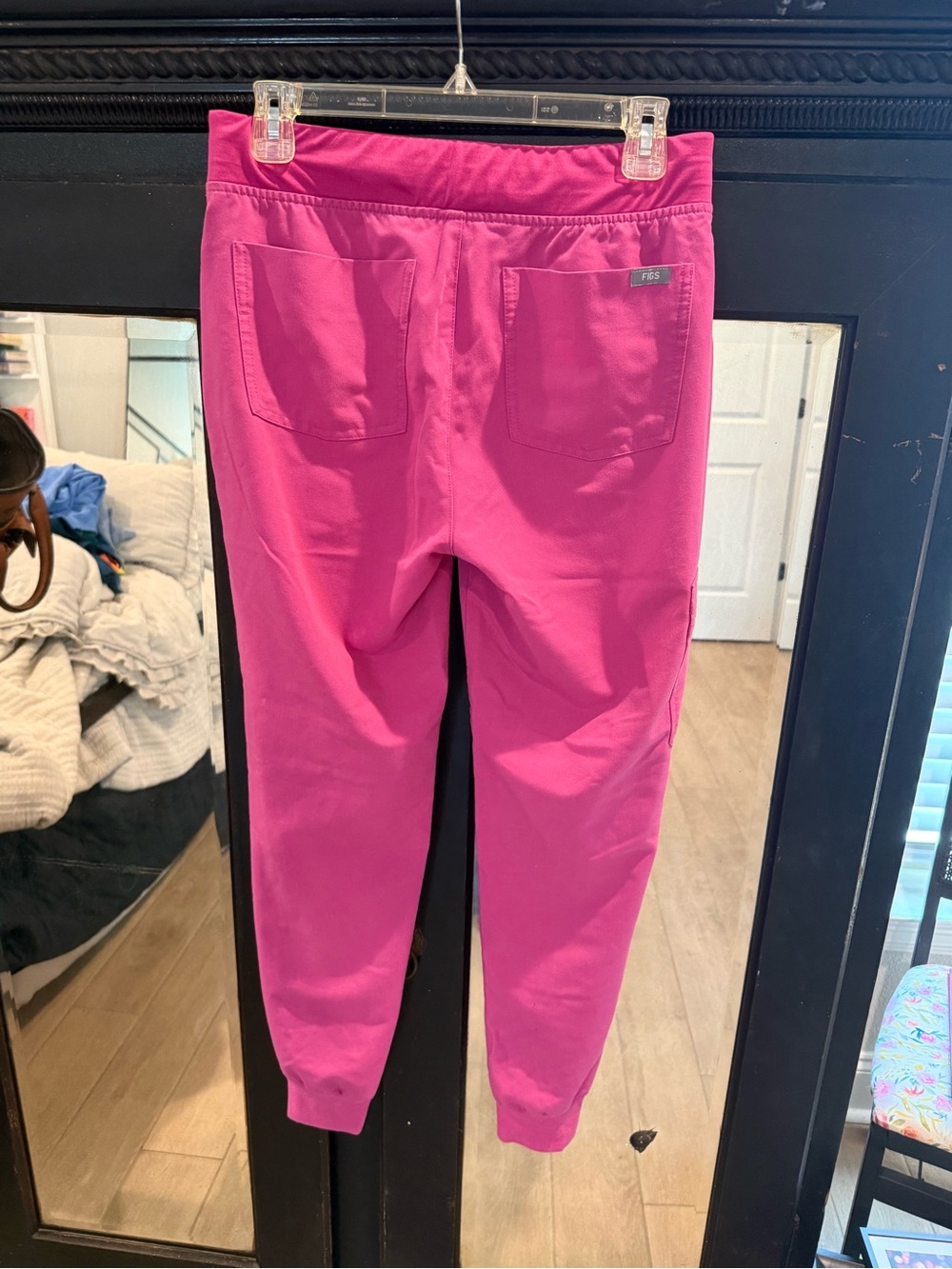 Figs Small Electric Orchid Zamora Joggers - Picture 2 of 4